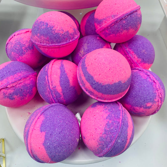 Raspberry Vanilla Bath Bomb